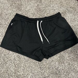 Women Vuori shorts